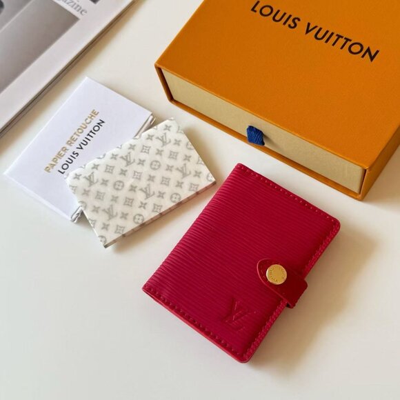 Authentic Louis Vuitton Scarlet Leather Agenda Travel Wallet - Picture 2 of 7